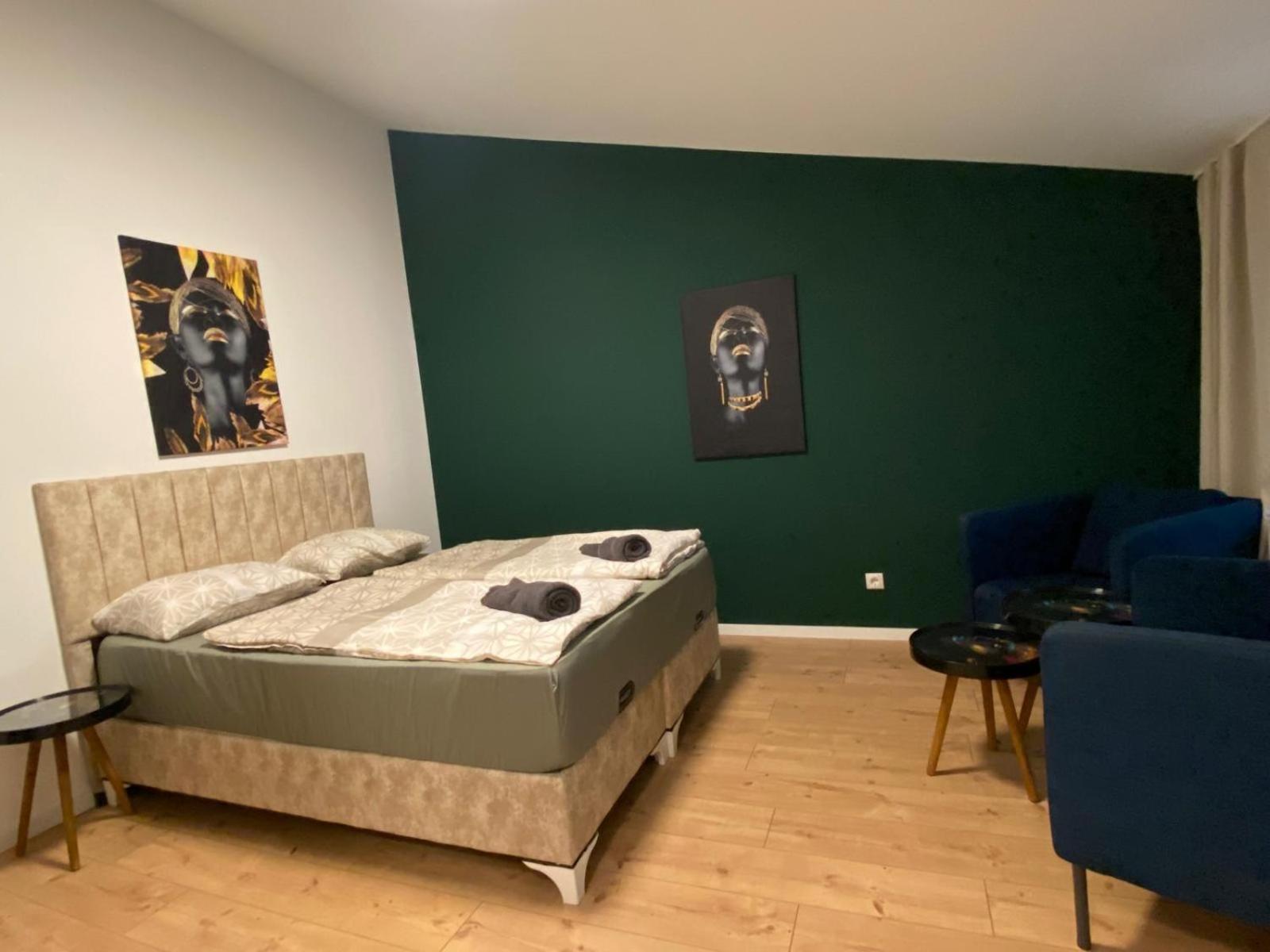 8 Fully Equipped Studio Shared Apt W Terrace Margareten Vienna Exterior photo
